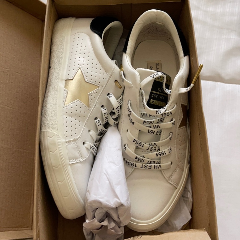 They were too small, only wore them once